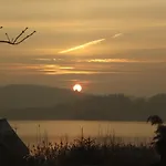 Mit Kamin In *