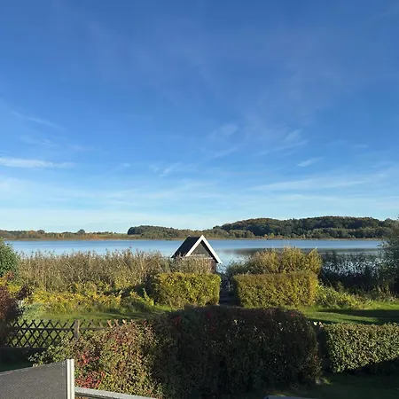 Mit Kamin In Sternberg