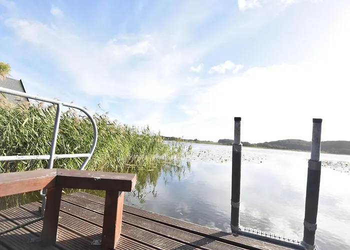 Mit Kamin In שטרנברג